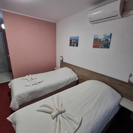 Hotel Nays