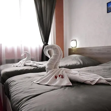 Hotel Nays 2*